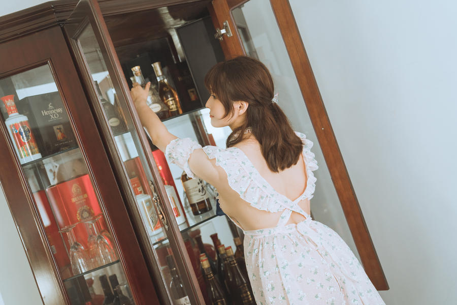 Natsuko_夏夏子-No.073 – 碎花围裙-在线看 第2张