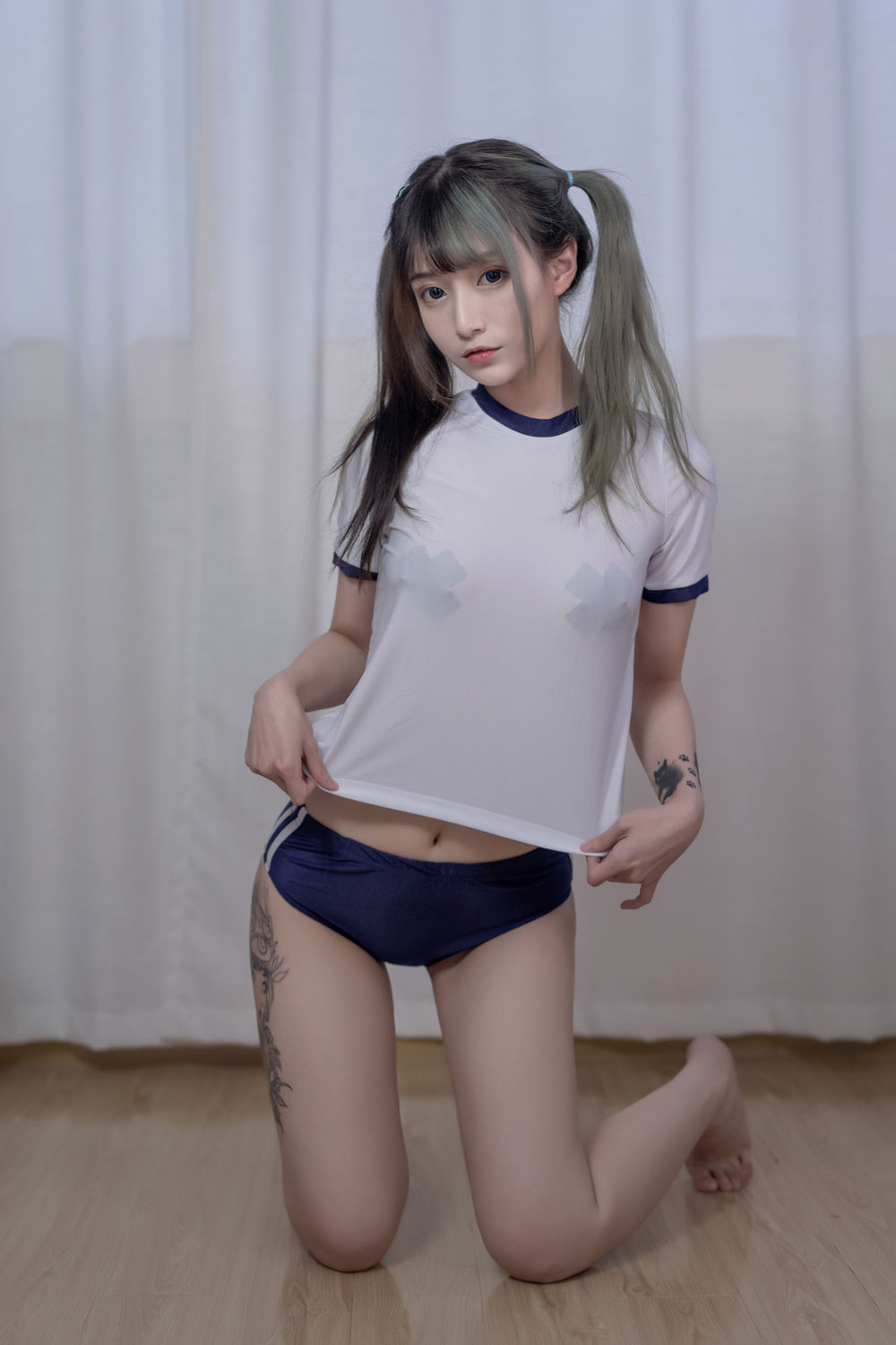 铁板烧鬼舞w-体操服-在线看 第1张
