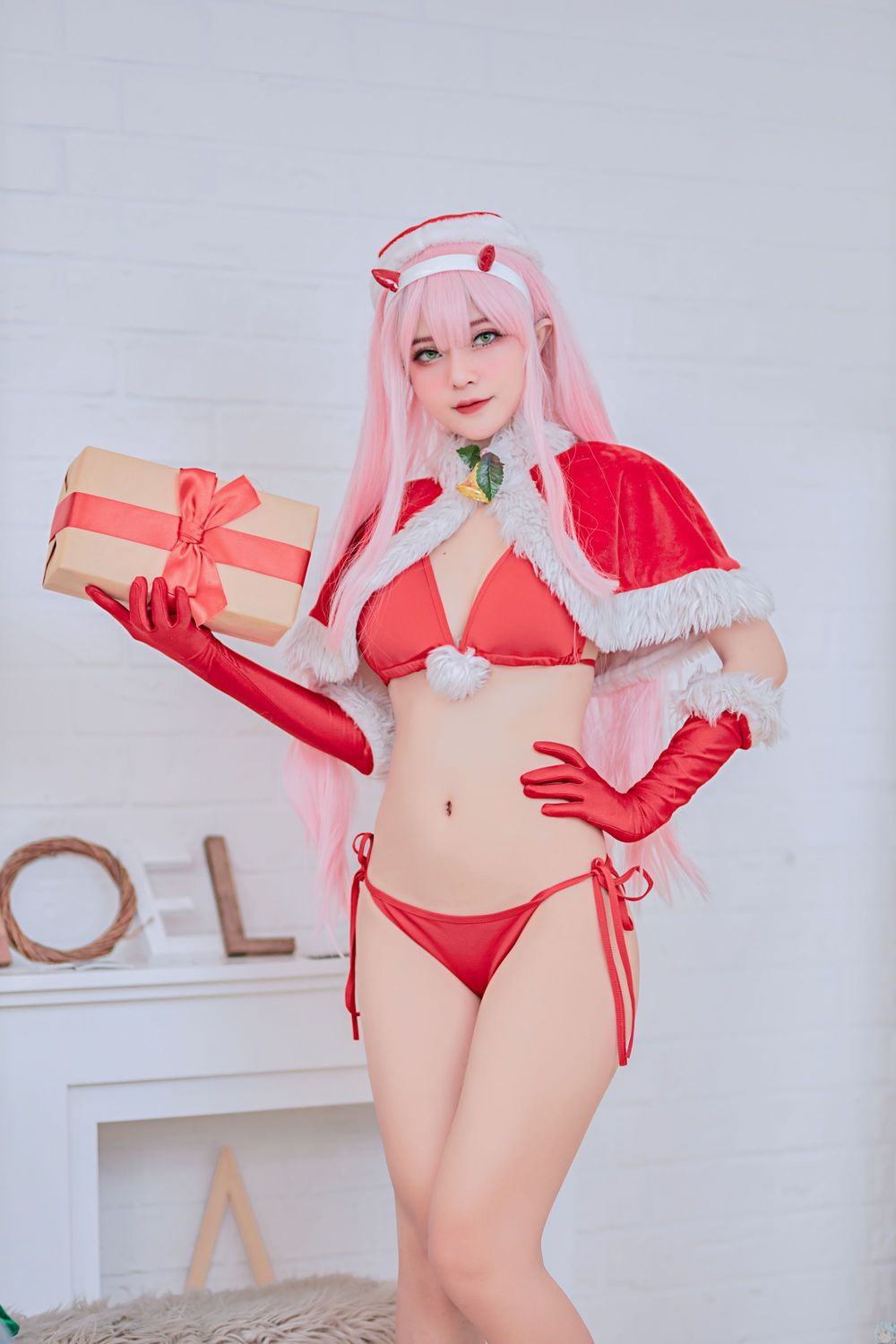 Azami-No.021-Zero Two X-Mas-在线看 第1张