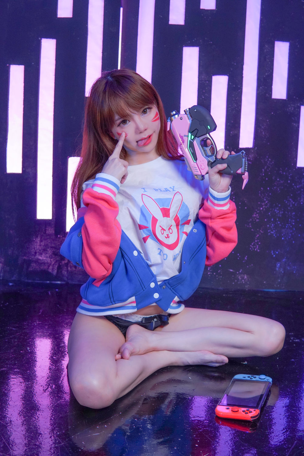 Sally Dorasnow-No.007-DVA Gamer Girl-在线看 第3张