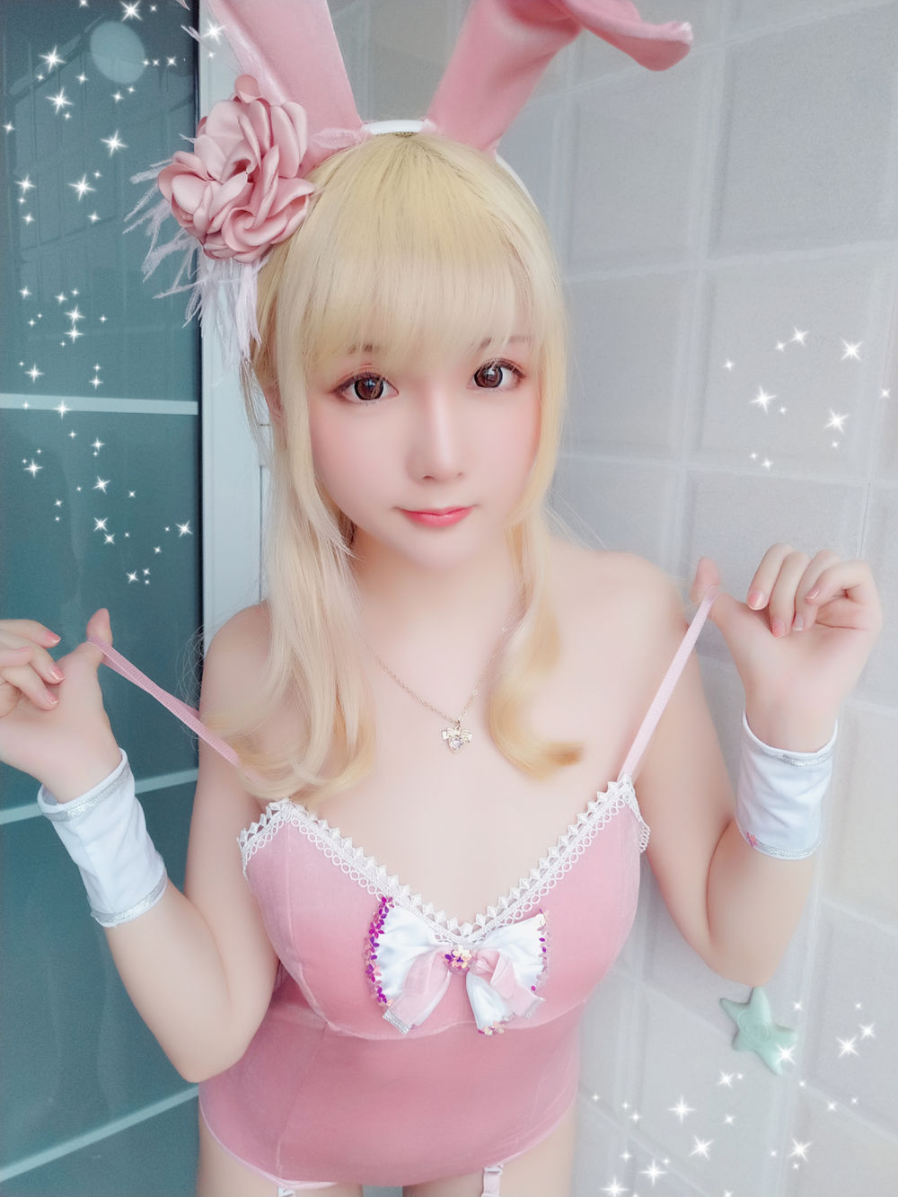 星之迟迟-PINK兔女郎-在线看 第1张