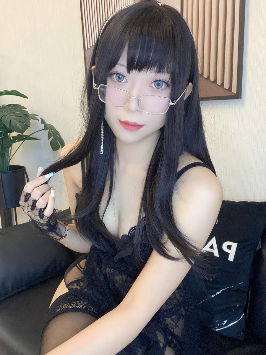 Money冷冷-No.024-蕾丝裙 眼镜娘-在线看 第2张