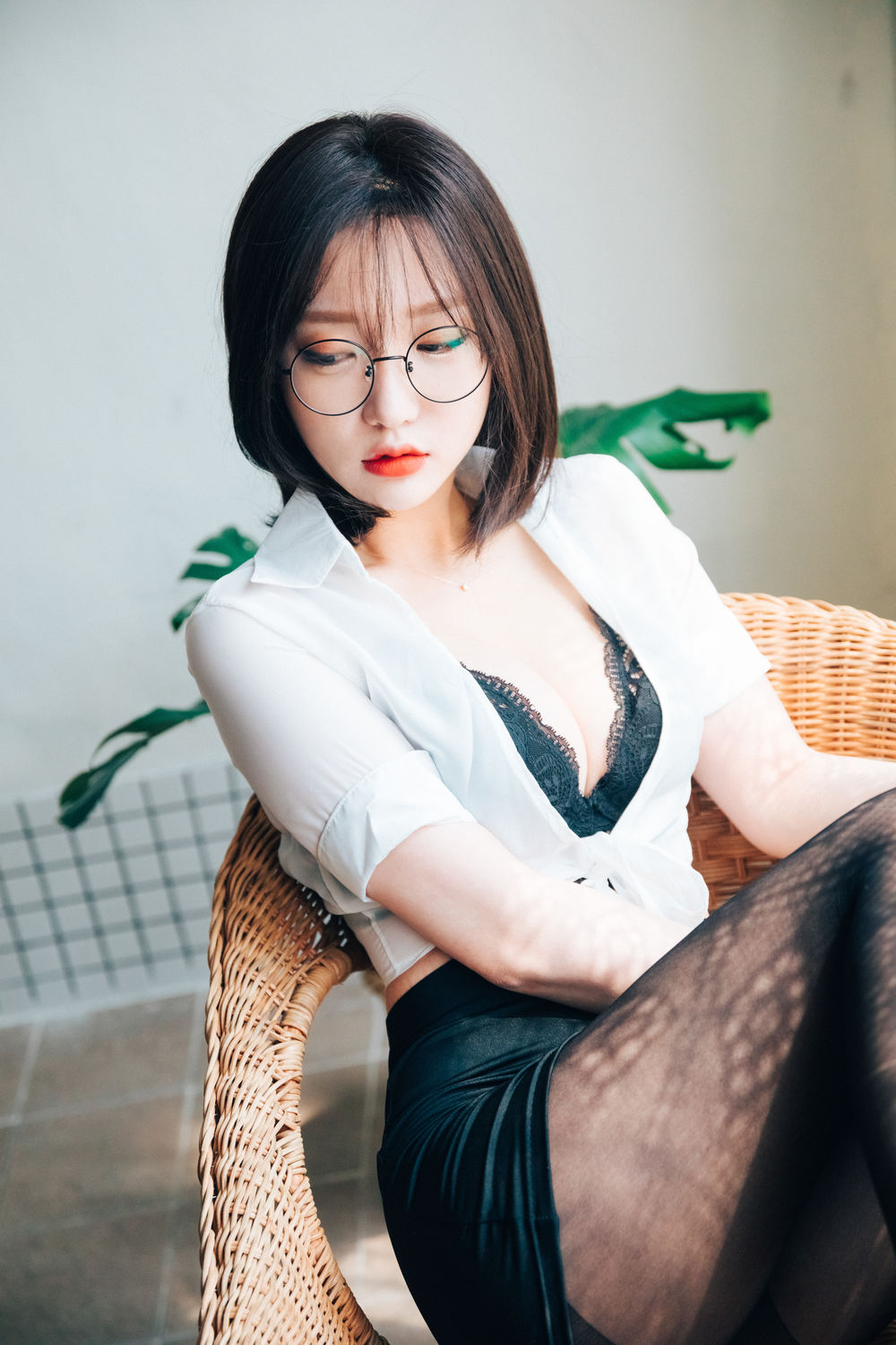 孫樂樂Jang Ye Eun(손예은)-No.014-[Loozy] Officegirl’s Vacation Vol.1-在线看 第2张