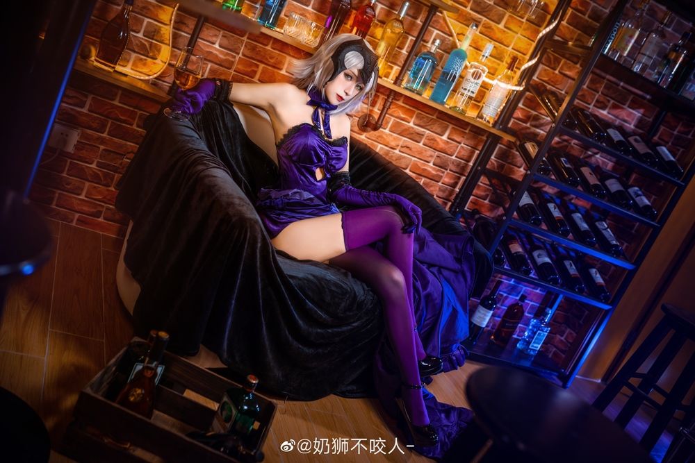 奶狮不咬人-No.007-黑贞德-在线看 第2张