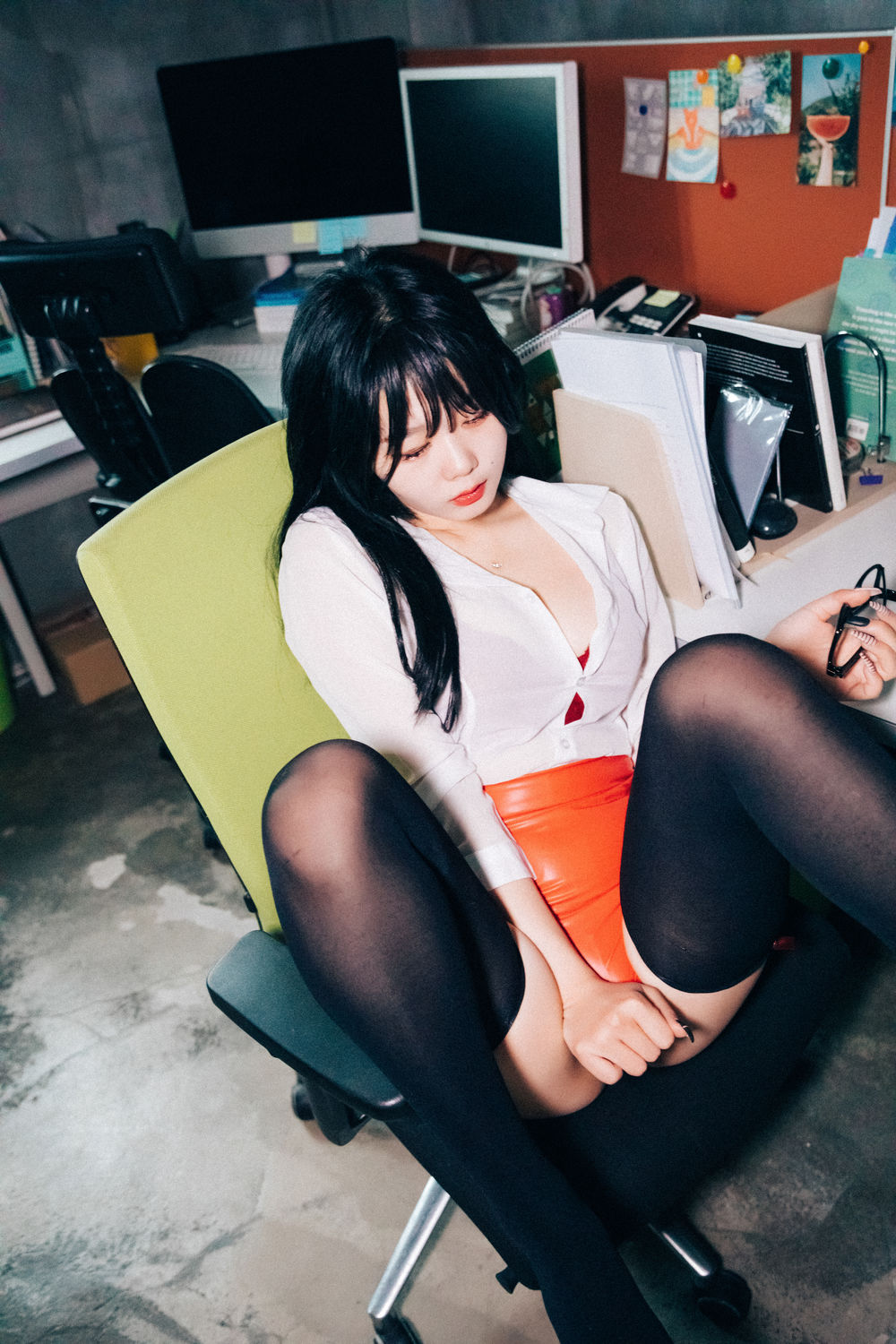 Zia(지아)-No.026-[Loozy] Office slave-在线看 第2张