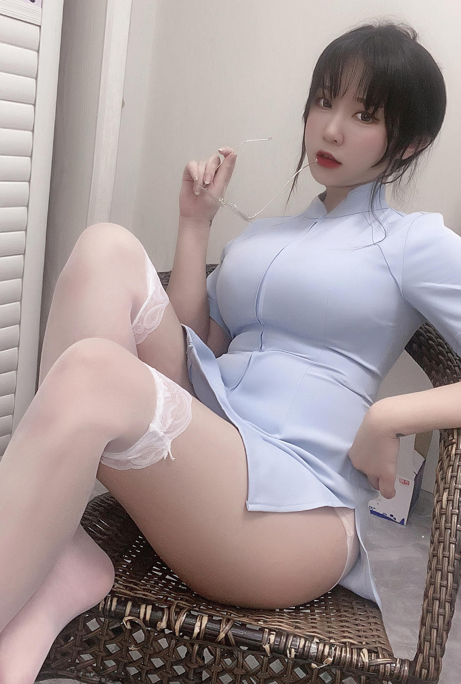 奇行家狗崽-No.007-七三蓝护士-在线看 第3张
