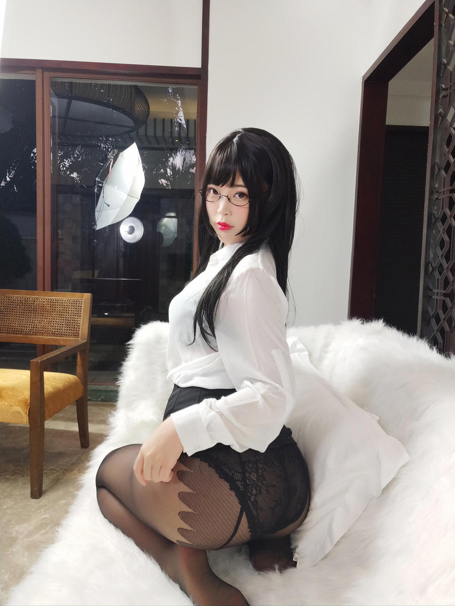 白烨妹纸-No.045-家庭教师-在线看 第3张