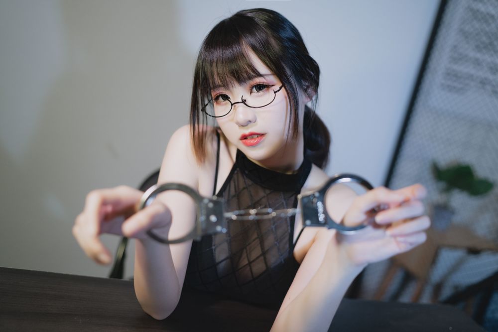 miko酱ww-No.010-坏女人-在线看 第2张