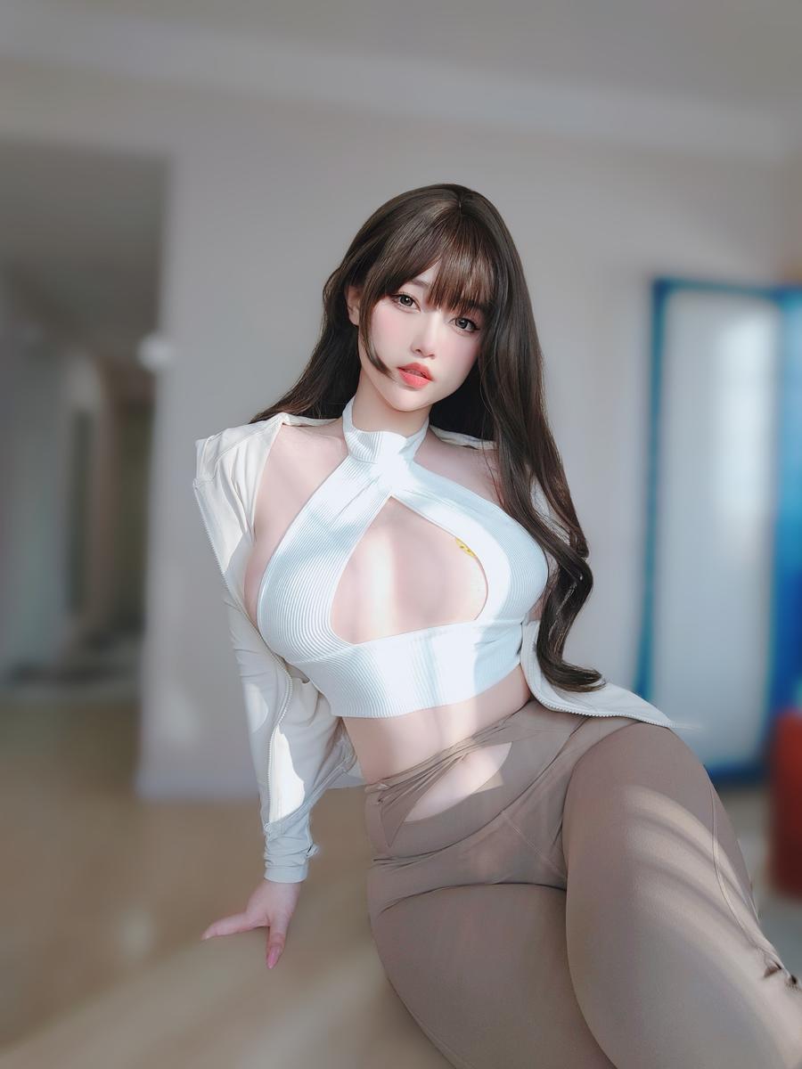 女主K-No.033–瑜伽服-在线看 第3张