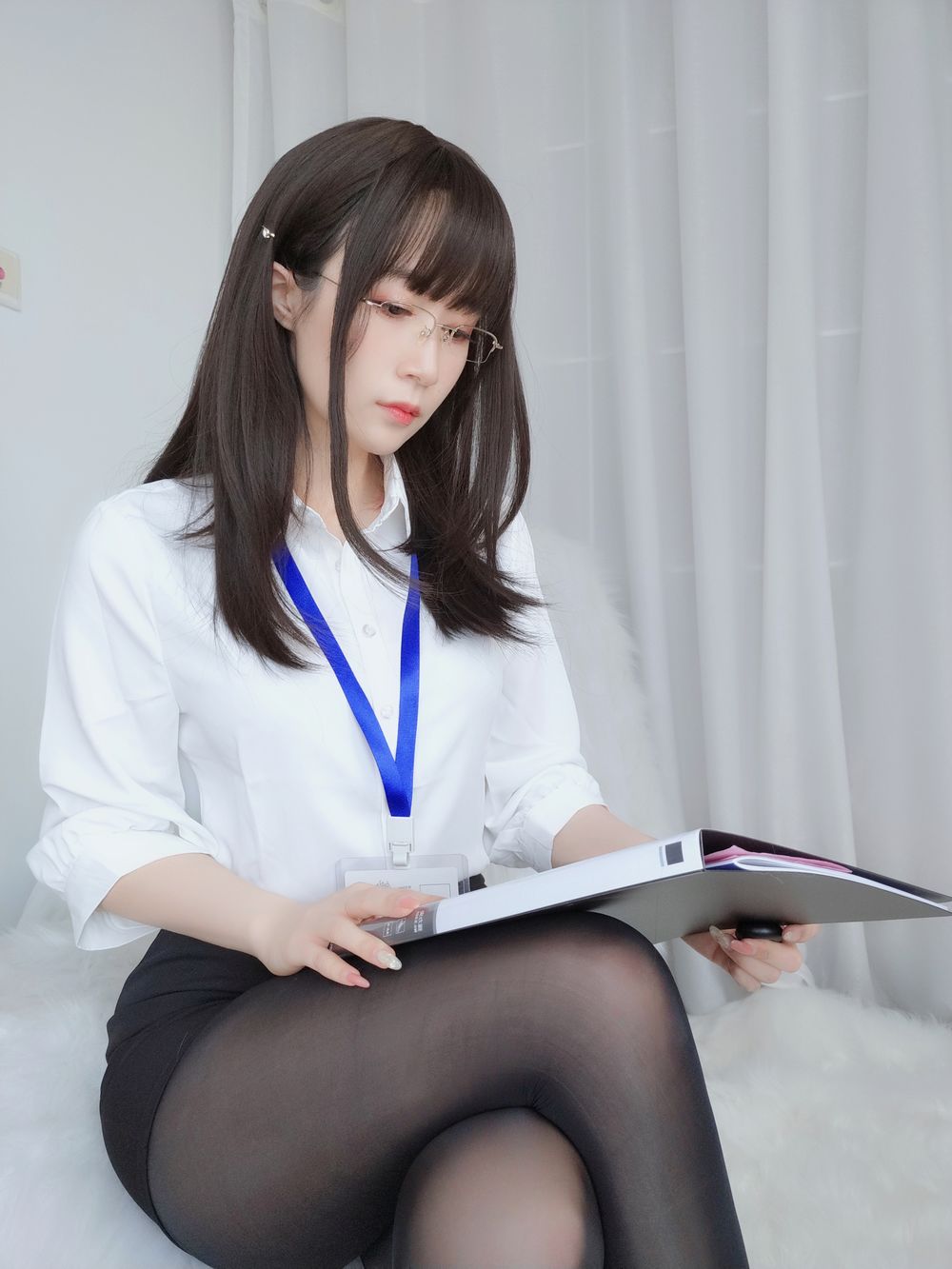 白银81-No.047-制服-在线看 第1张