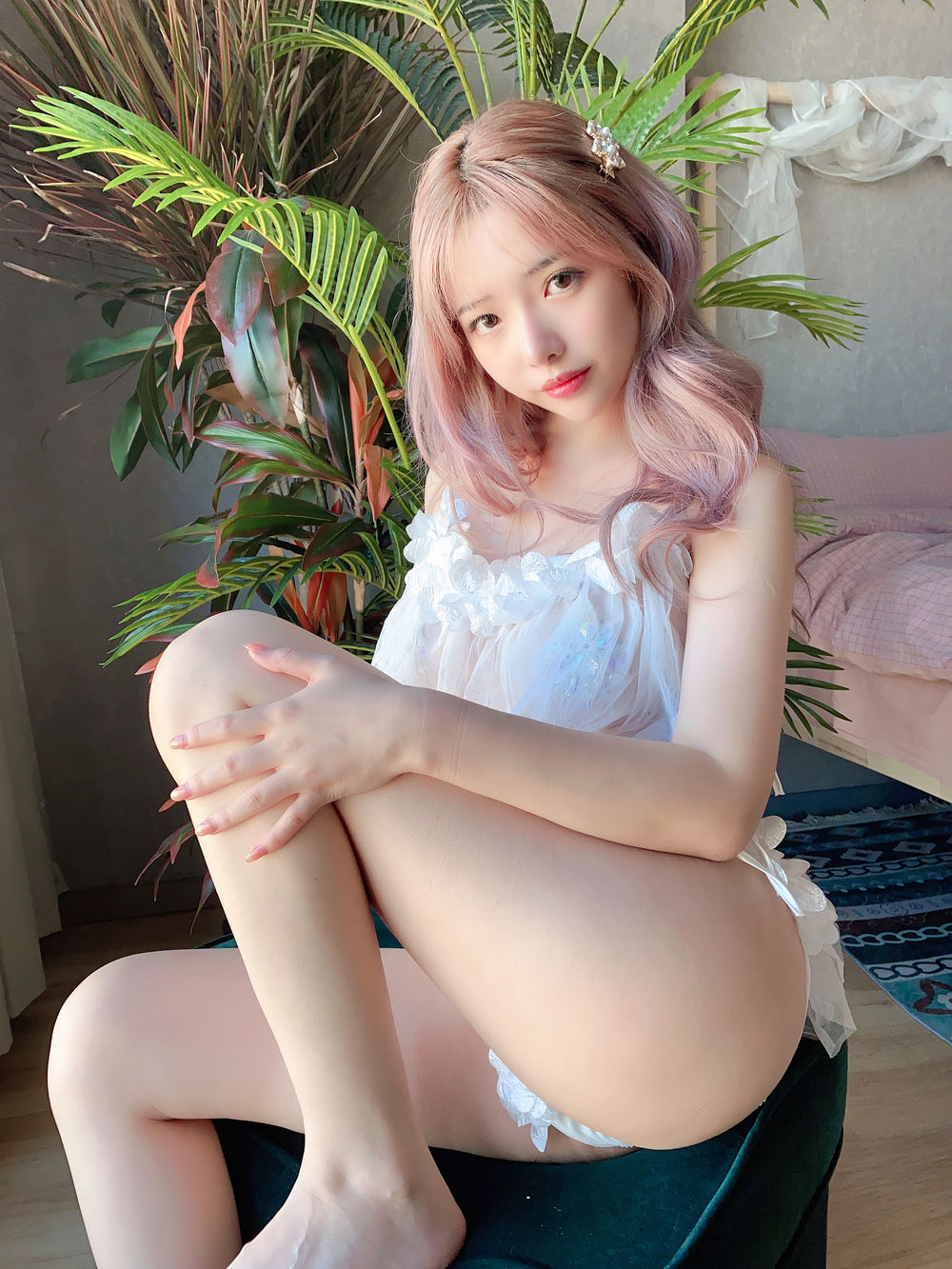 雯妹不讲道理-纯白花朵-在线看 第2张