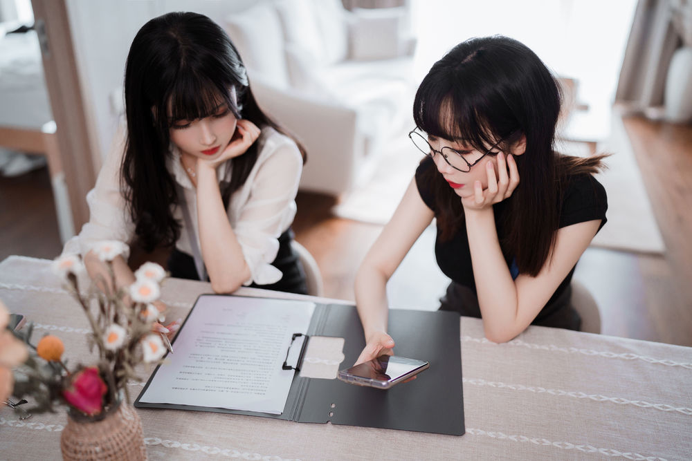 面饼仙儿-OL百合篇-在线看 第1张