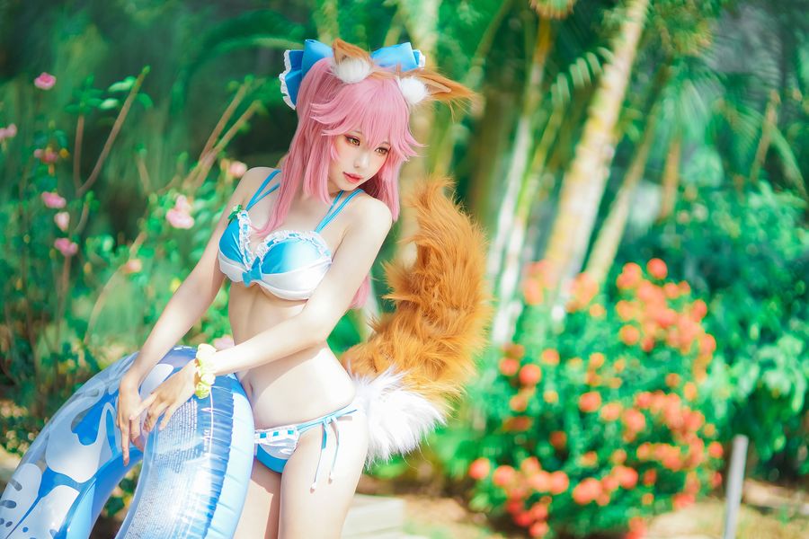 ElyEE子-03.Swimsuit-在线看 第1张