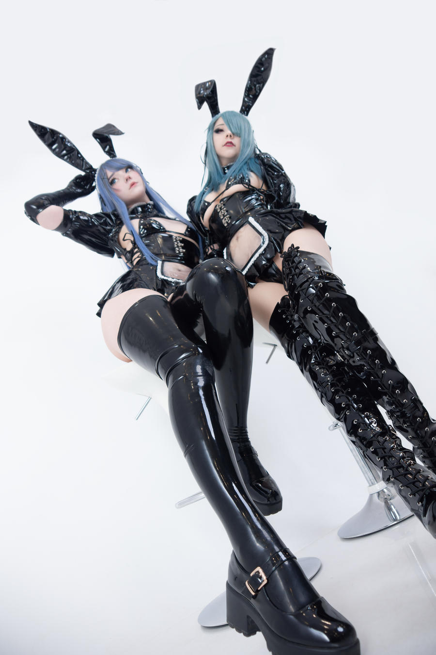 Candy Ball-No.011-Latex Bunny Twins-在线看 第2张