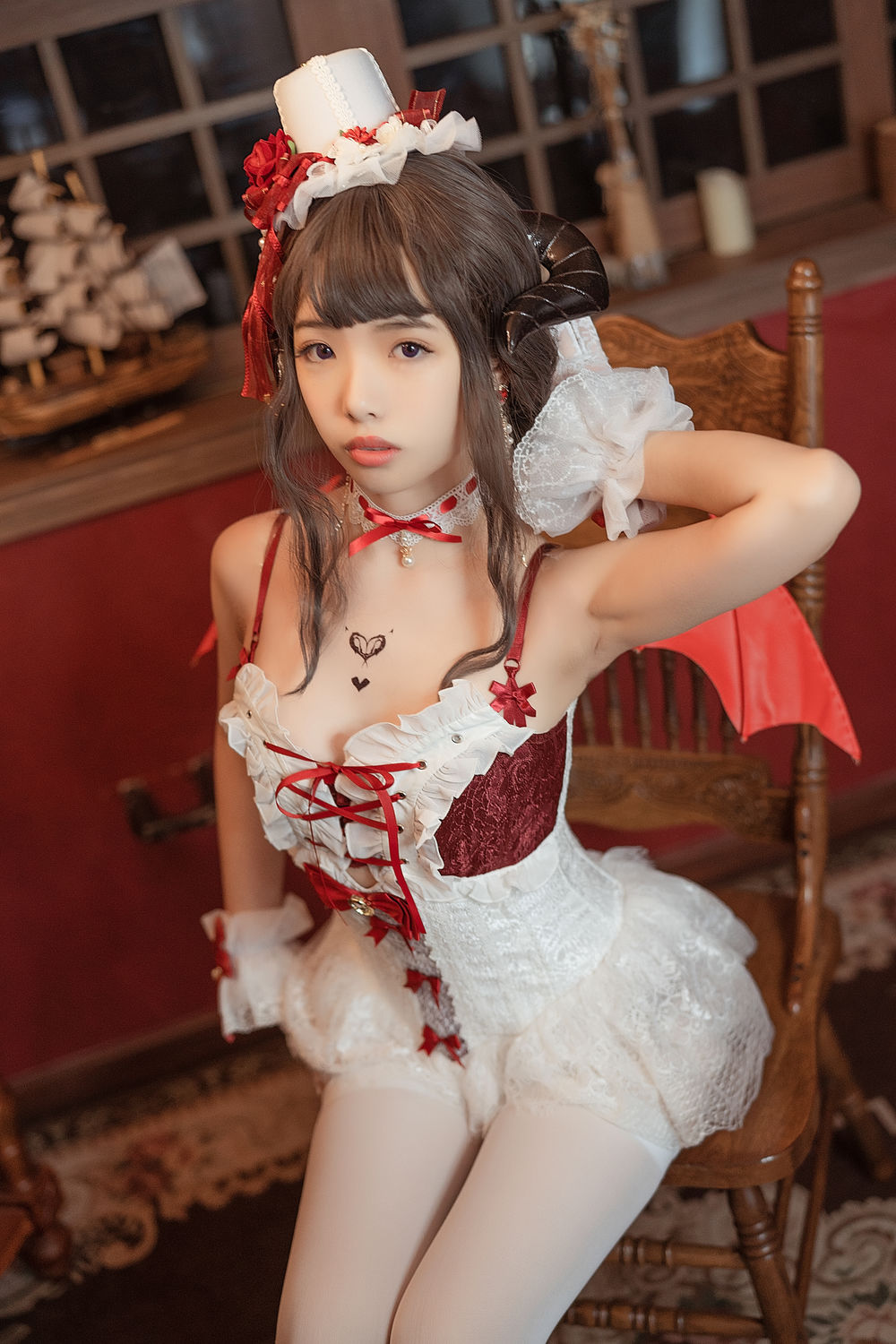 雯妹不讲道理-Elegant devil-在线看 第1张