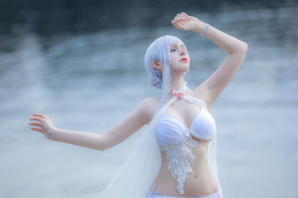 Sayathefox-Snow White Mizugi-在线看 第1张