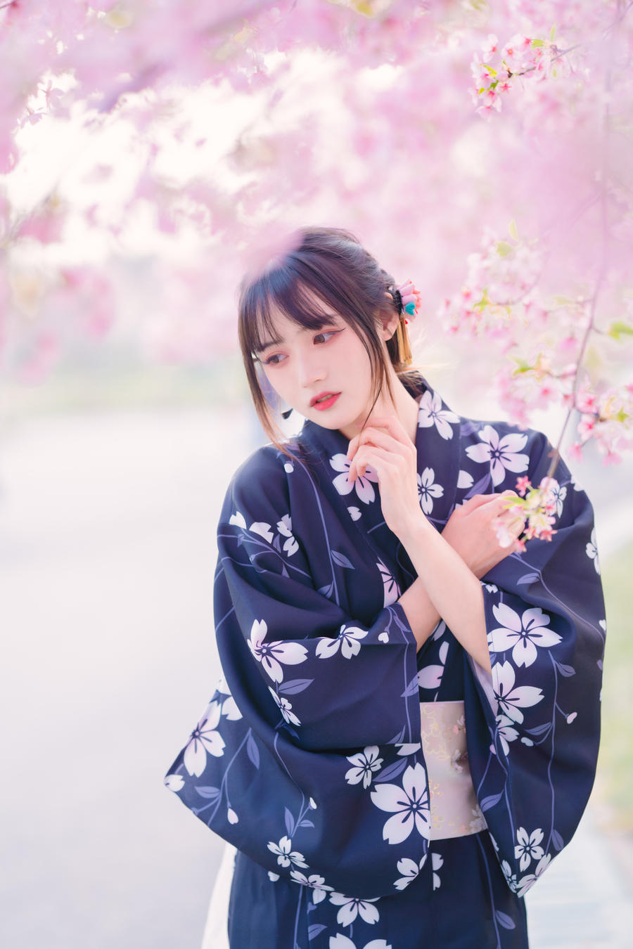 兔子Zzz不吃胡萝卜-No.021-樱花烂漫时-在线看 第3张