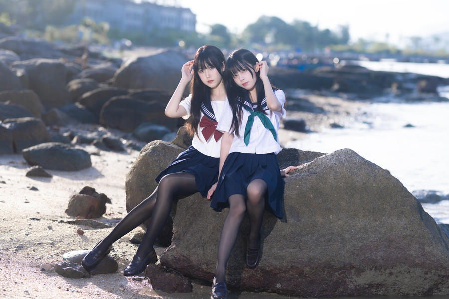 不呆猫-No.042 – 水手服百合黑丝 (&三無人型)-在线看 第3张