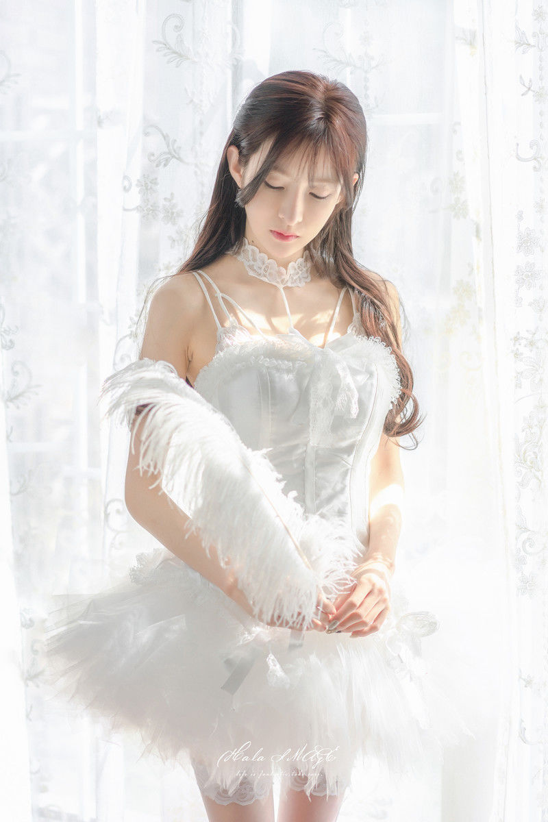 王羽杉Barbieshy-No.007-白色吊带裙-在线看 第1张 王羽杉Barbieshy-No.007-白色吊带裙-在线看 第1张
