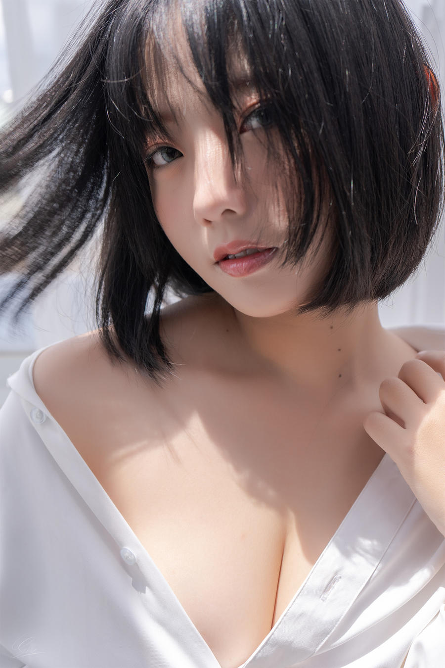 Messie Huang-No.008-Boyfriend’s shirt-在线看 第1张