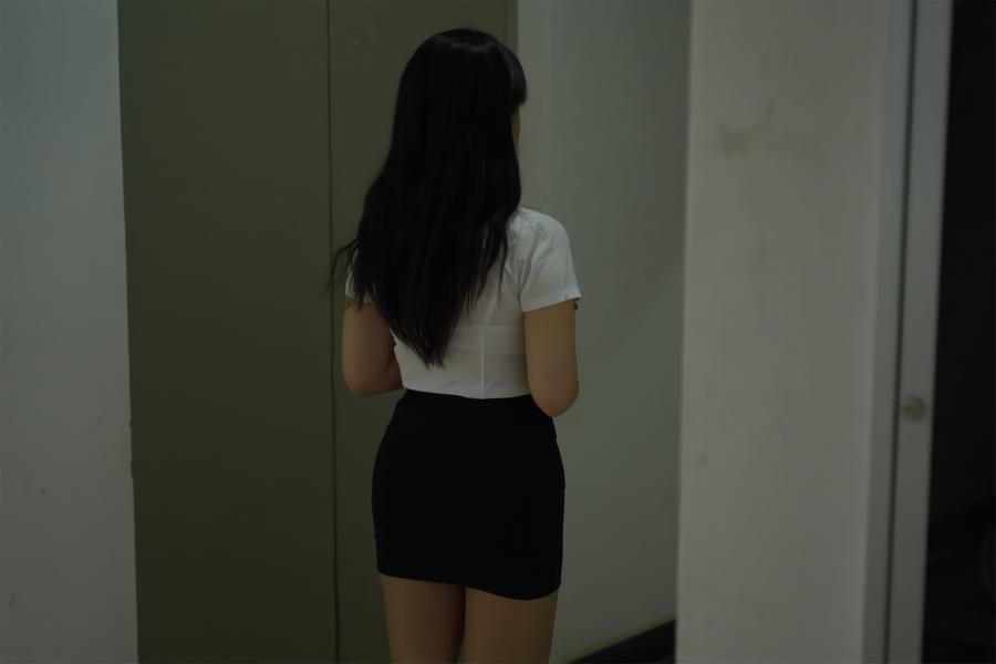 虎森森-No.022–下班后的OL-在线看 第2张