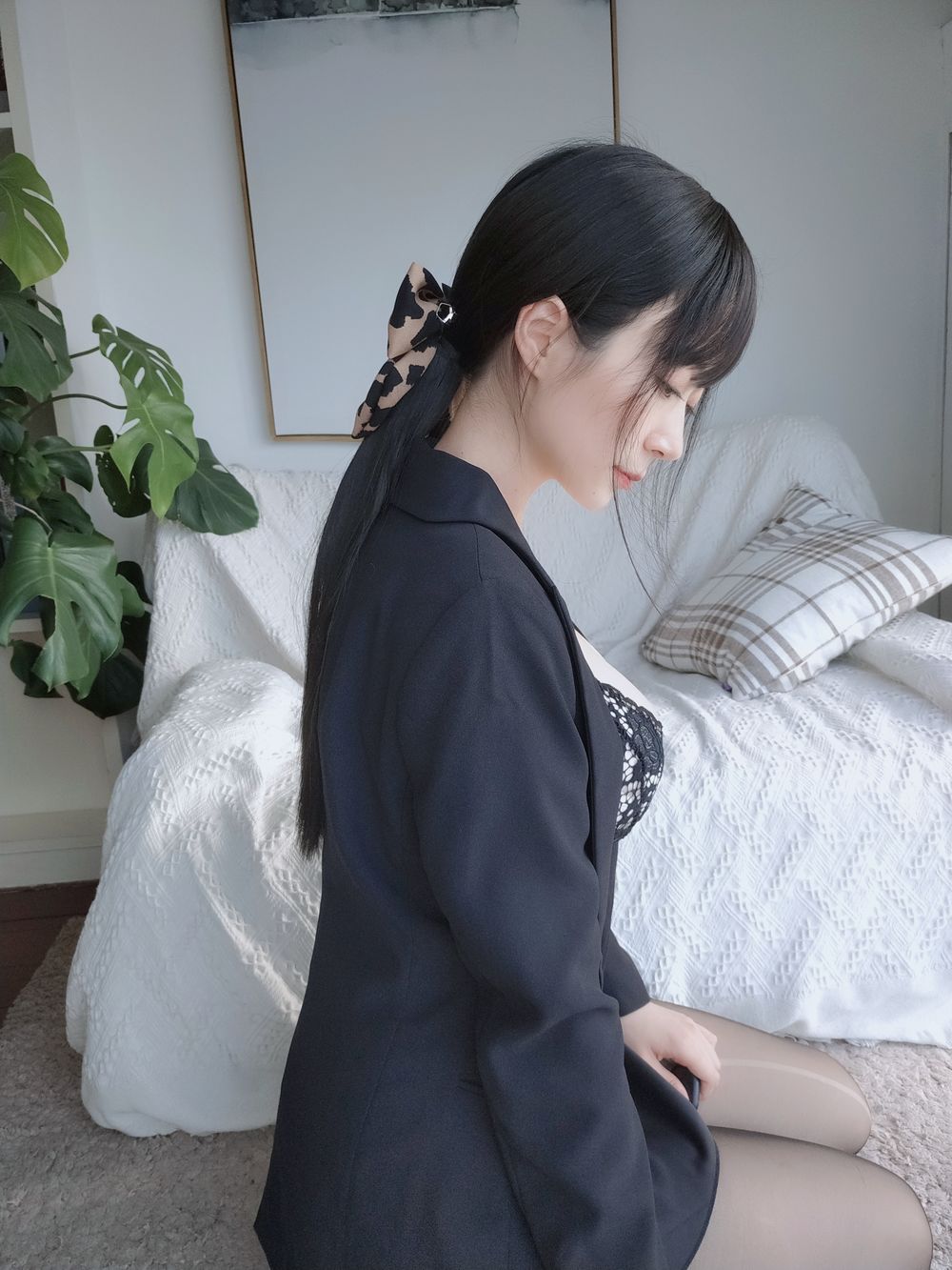 白银81-No.052-西服自摄-在线看 第2张