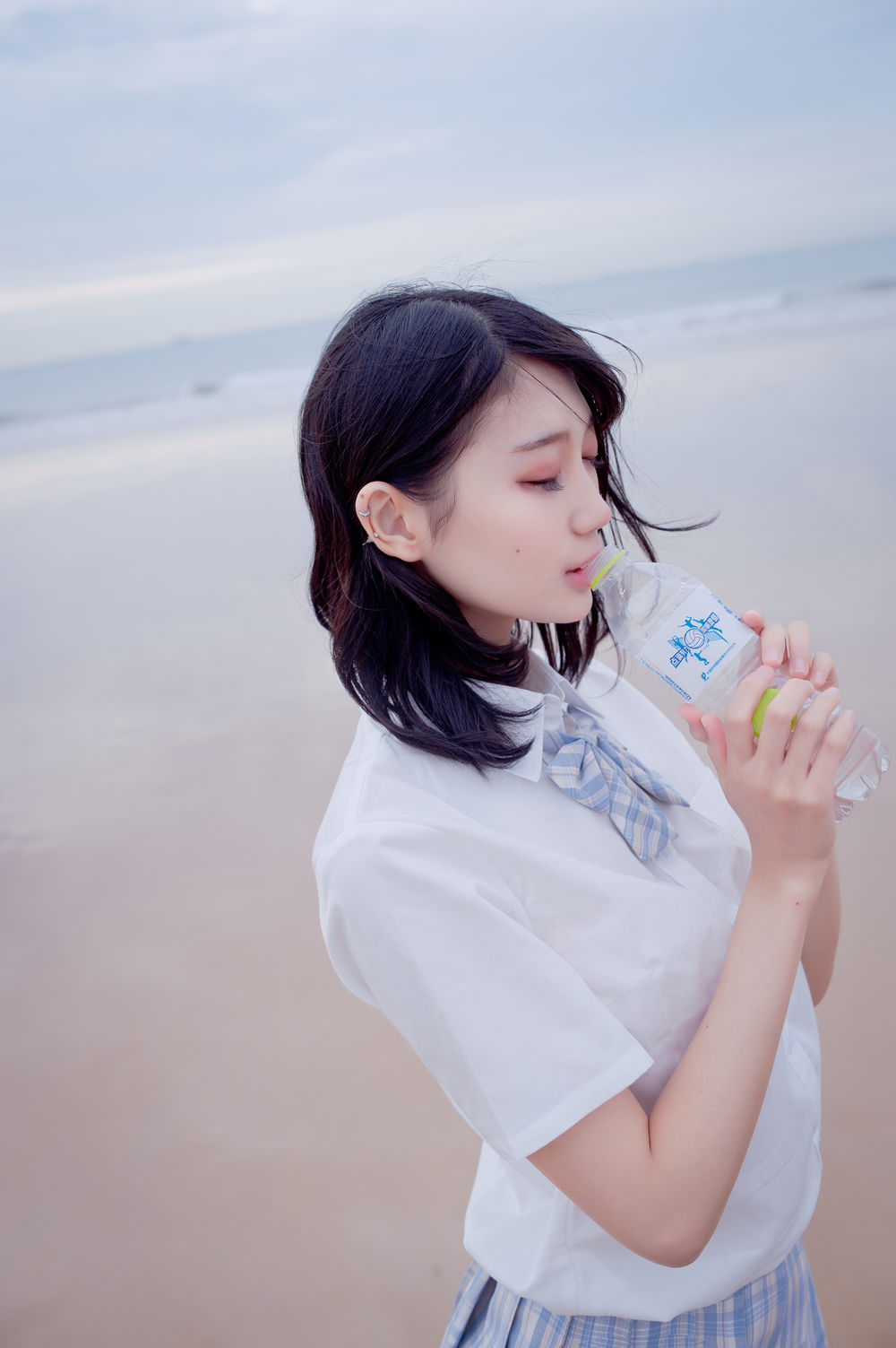 周叽是可爱兔兔-No.020-海边jk-在线看 第2张