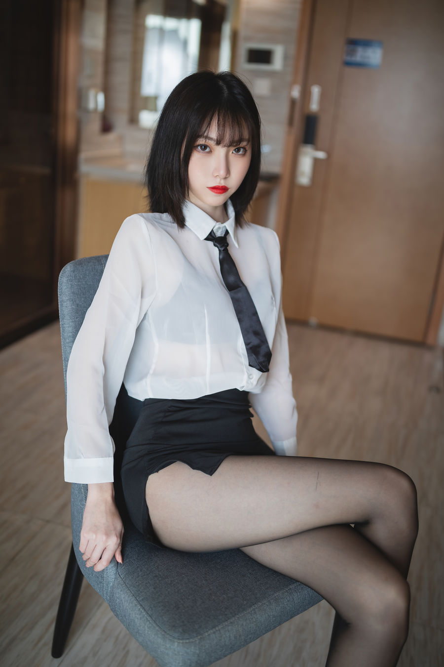 许岚LAN-No.002-ol制服-在线看 第1张
