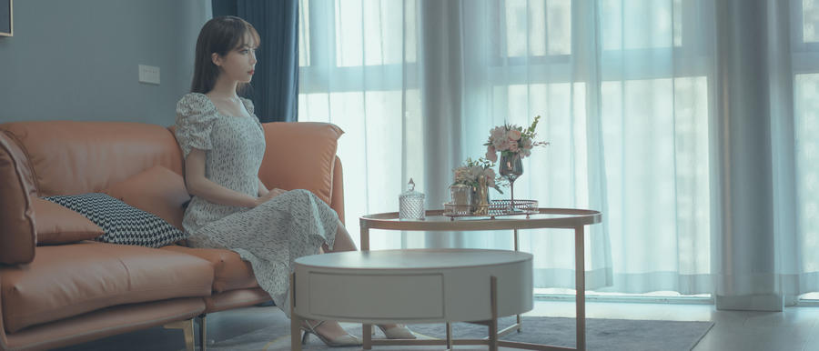 杏仁曲奇-No.001-我的反差表姐-在线看 第1张