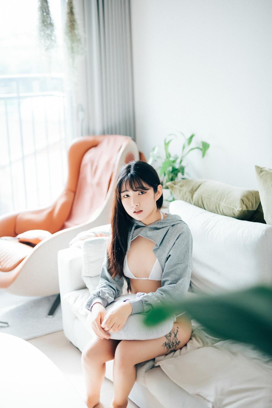 SonSon(손손)-No.033-[Loozy] Date at home-在线看 第1张