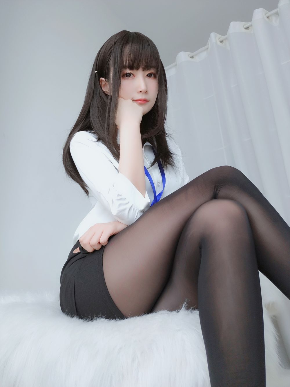 白银81-No.047-制服-在线看 第2张