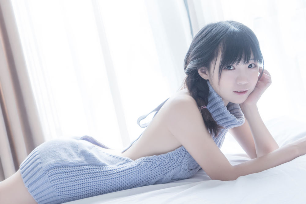 御子Yumiko-No.003-漏背毛衣-在线看 第2张