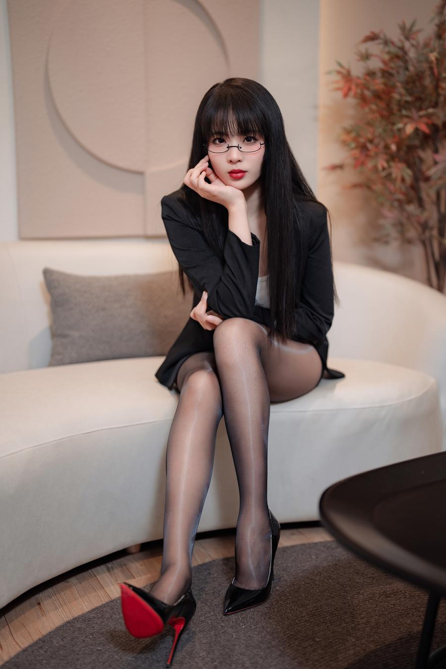轩萧学姐-No.065 – 下班后的OL-在线看 第3张