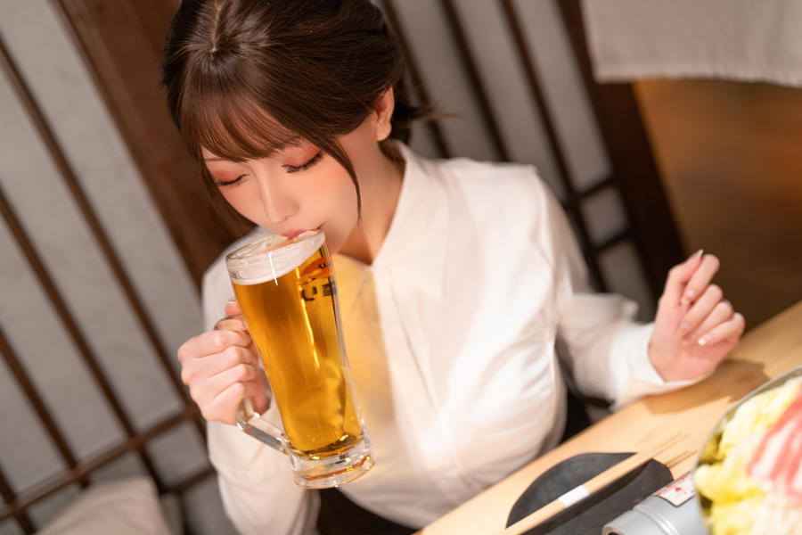 星之迟迟-No.256 – 2025年02月计划G 不胜酒力的新人后辈-在线看 第2张