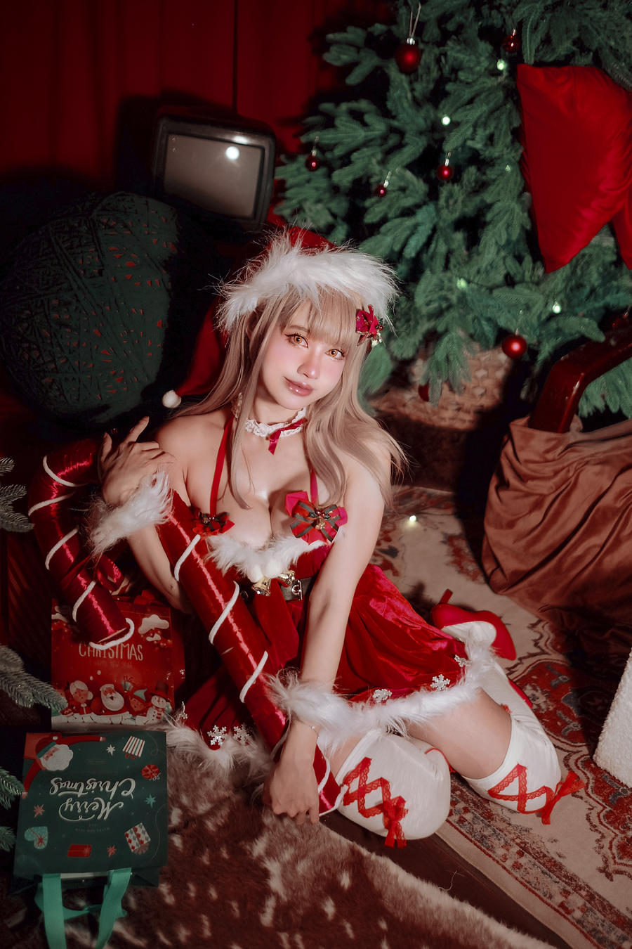 PingPing-No.067 – NIKKE Emma Xmas-在线看 第3张