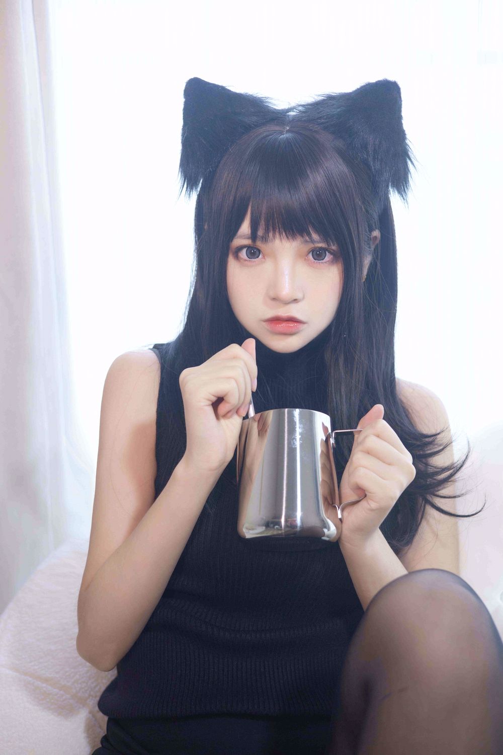 疯猫ss-No.077-2022新春生日本01 黑毛衣少女-在线看 第2张