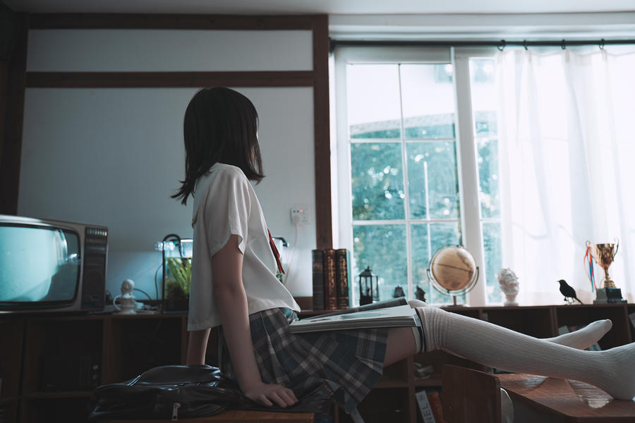 桜桃喵-No.250 – 教室死库水-在线看 第2张