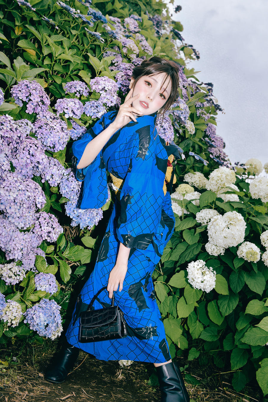 ElyEE子-No.113 – Rainy Season Black Cat-在线看 第2张